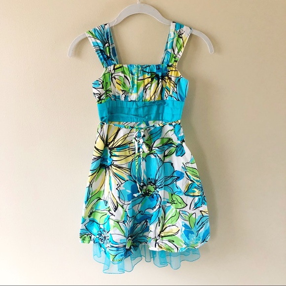 Other - Girl’s patterned dress